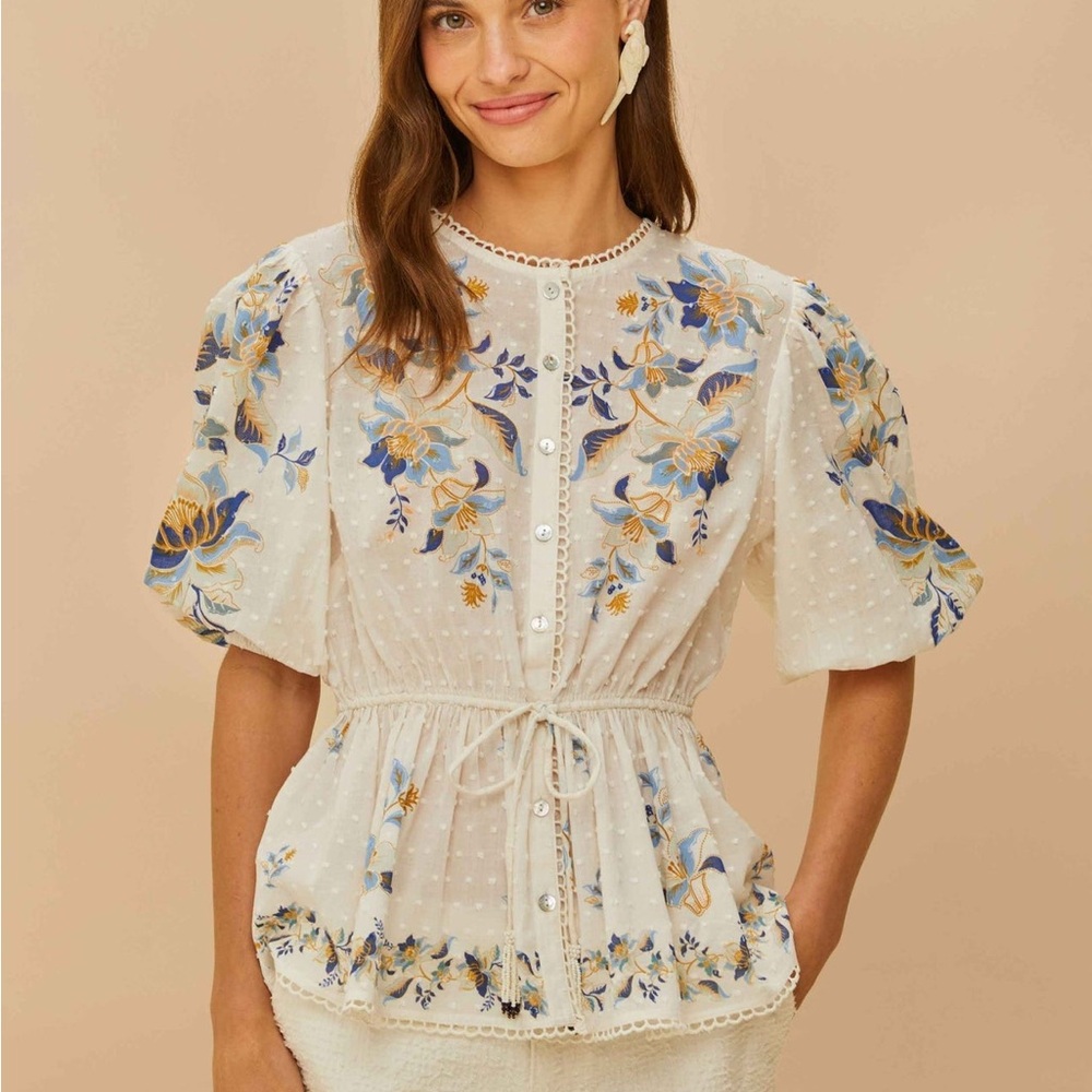 Farm Rio Mystic Blue Lotus Dreamscape Off-White Blouse